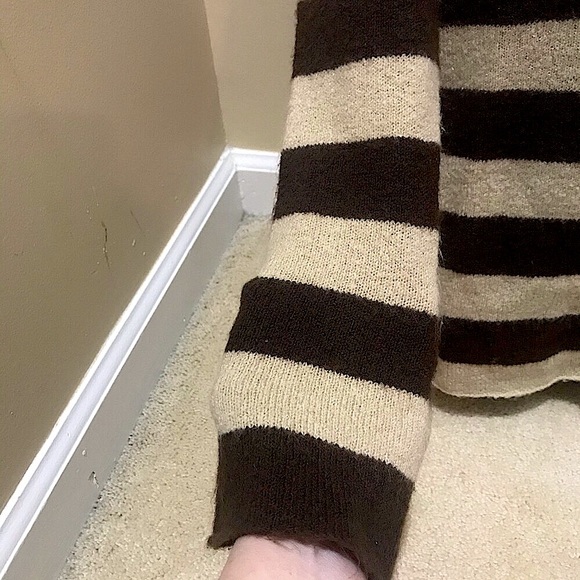 🆕🔥BCBG MAX AZRIA SUPER CUTE&SEXY SWEATER DRESS&SINCHED AT THE SIDES MIDI DRESS - Picture 4 of 4